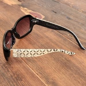Oscar de la Renta Sunglasses 1117 961